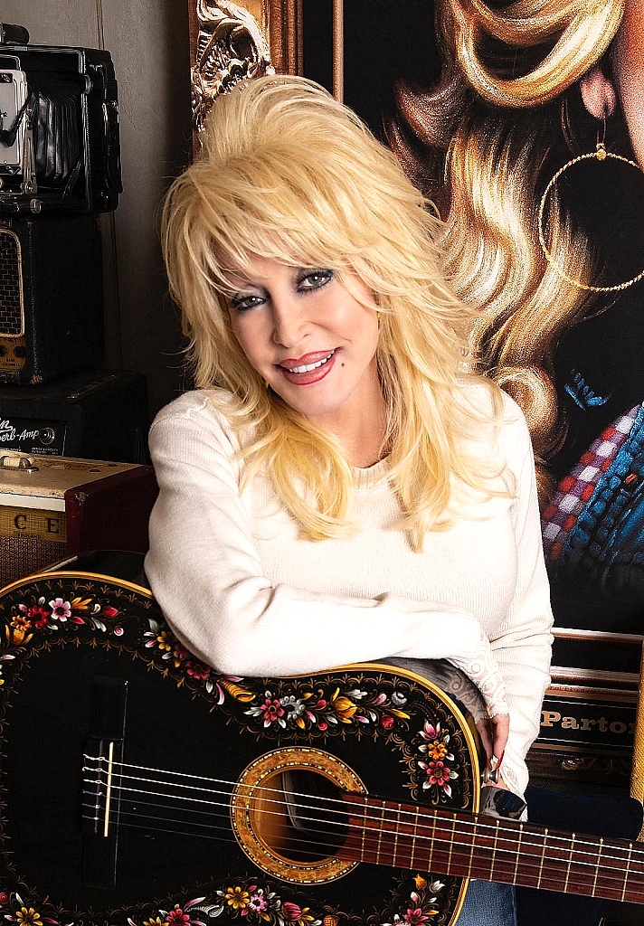 We Are Family Foundation To Honor Dolly Parton And Jean Paul Gaultier At 2019 Celebration